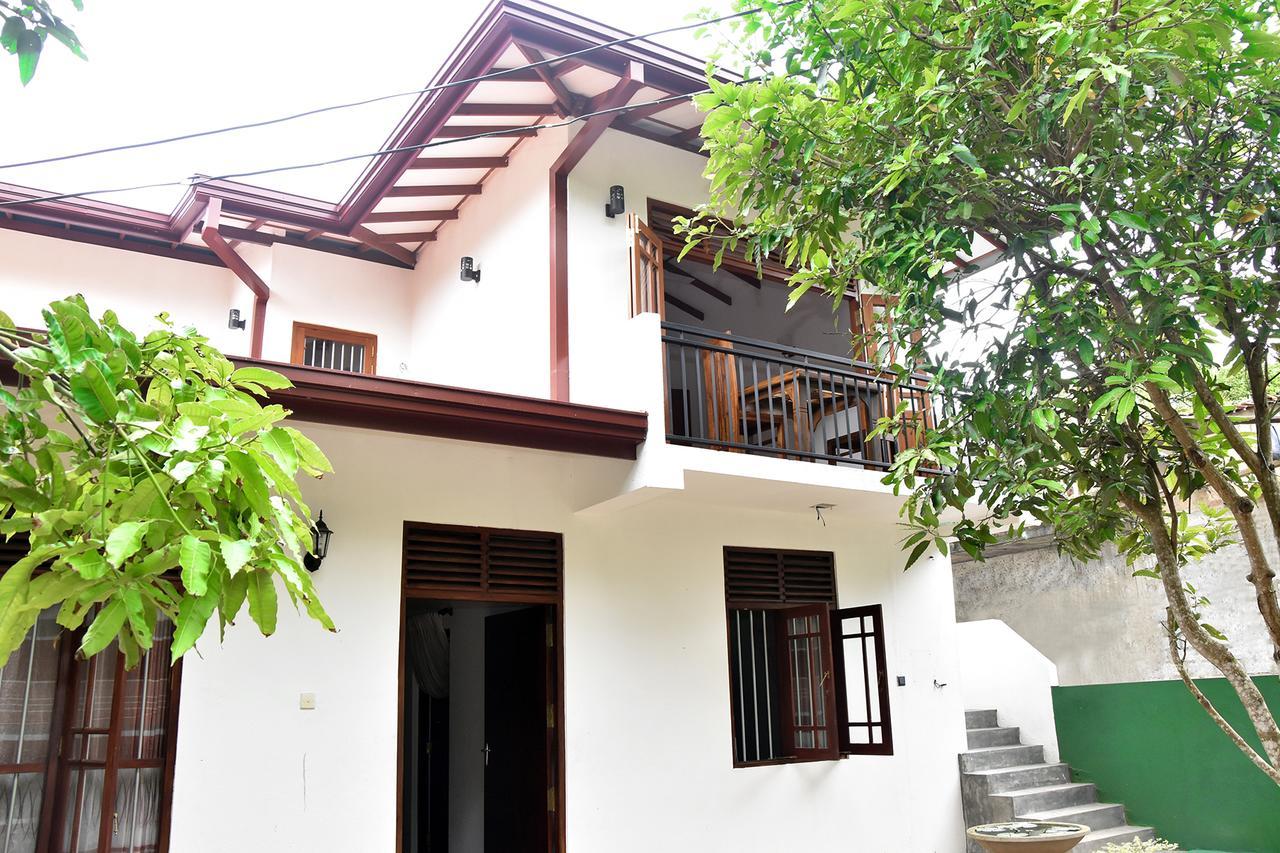 Top Mount Villa Hikkaduwa Exterior foto