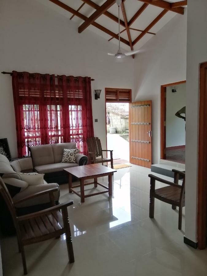 Top Mount Villa Hikkaduwa Exterior foto